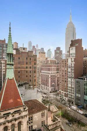 $725,000 | 67 Park Avenue, Unit 14D | Murray Hill