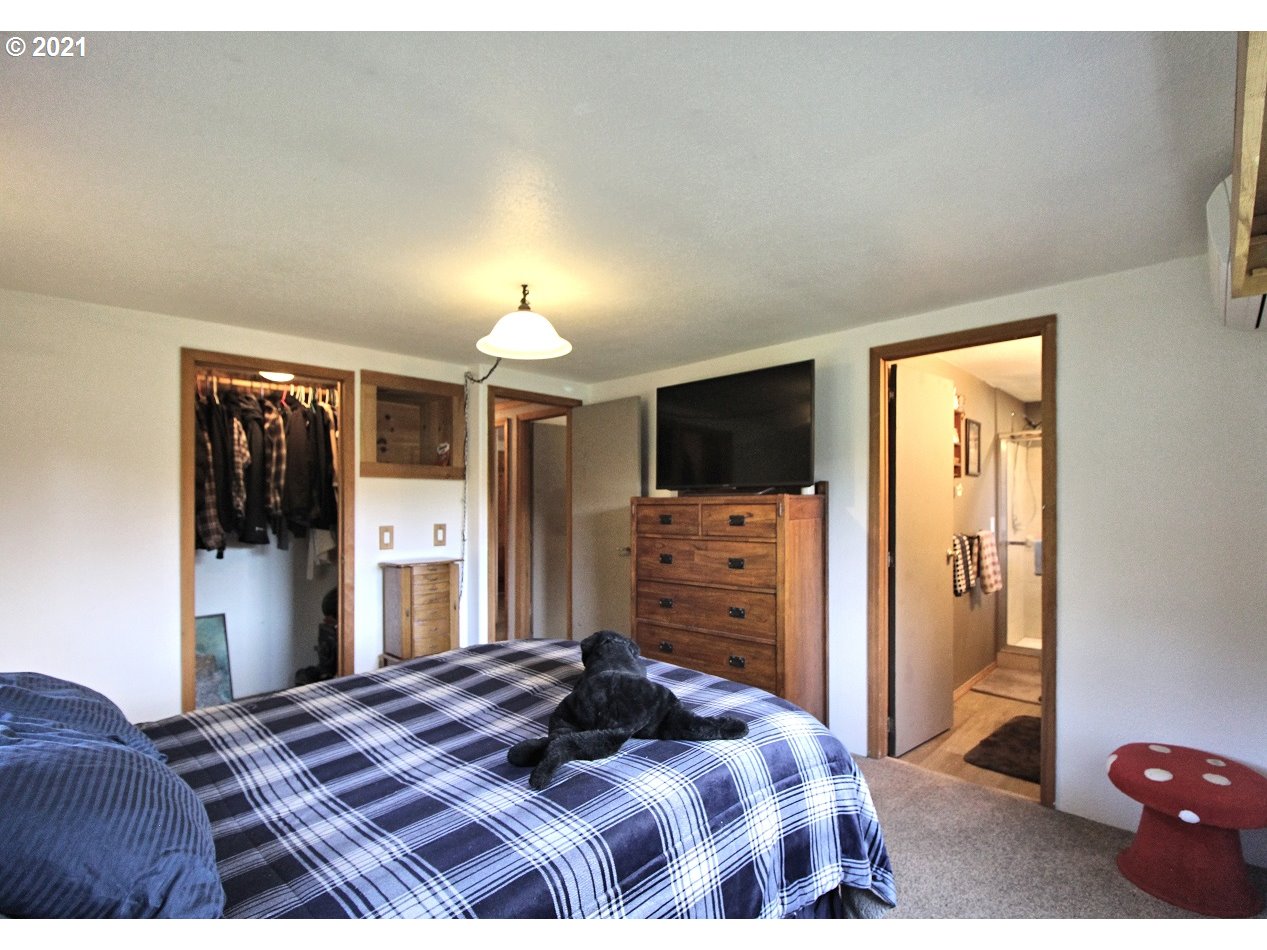 175 Cutter Spur Road Castle Rock, WA 98611 - Photo 13 of 32 Gallery Image 13