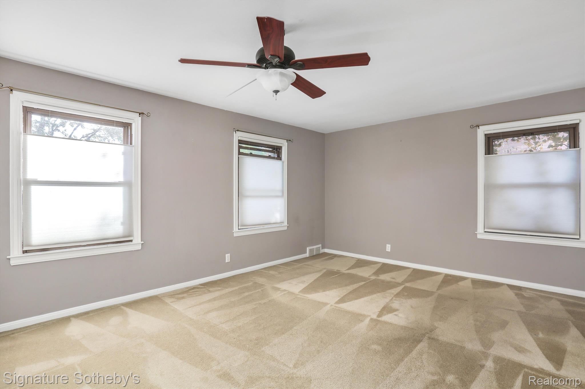 408 Roland Court Grosse Pointe, MI 48236 - Photo 18 of 29 Gallery Image 18