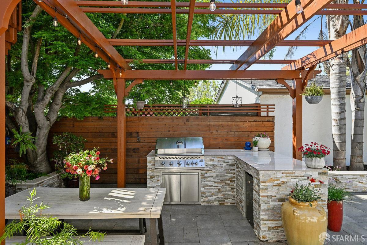 2445 Encinal Avenue Alameda, CA 94501 - Photo 18 of 78