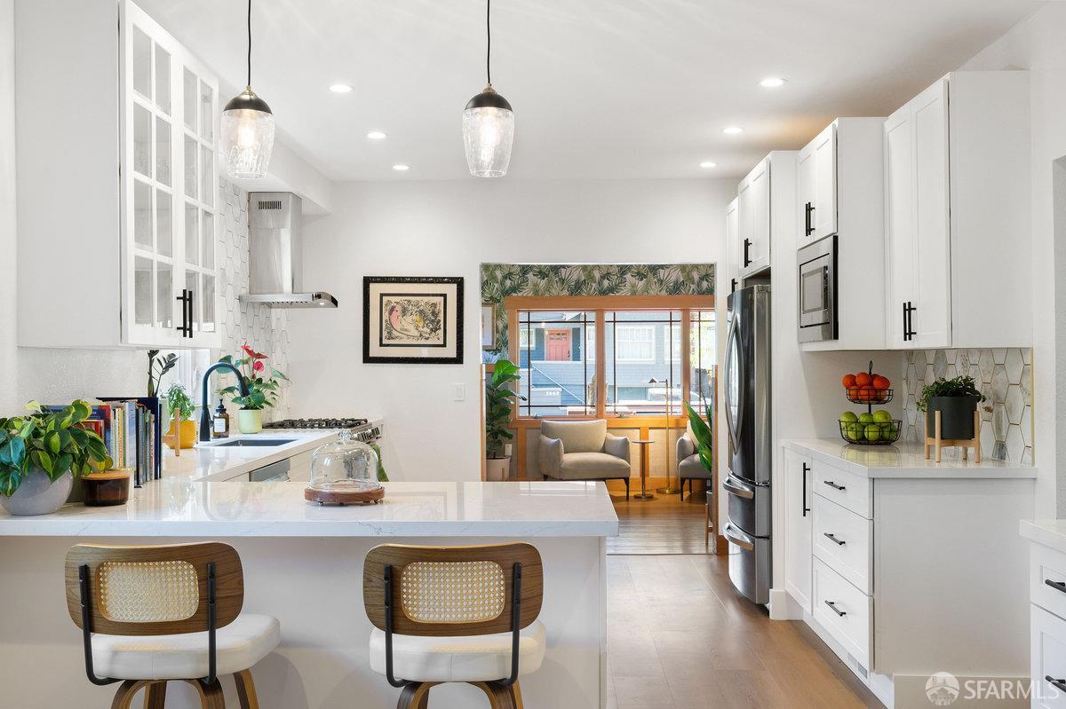 2445 Encinal Avenue Alameda, CA 94501 - Photo 7 of 78