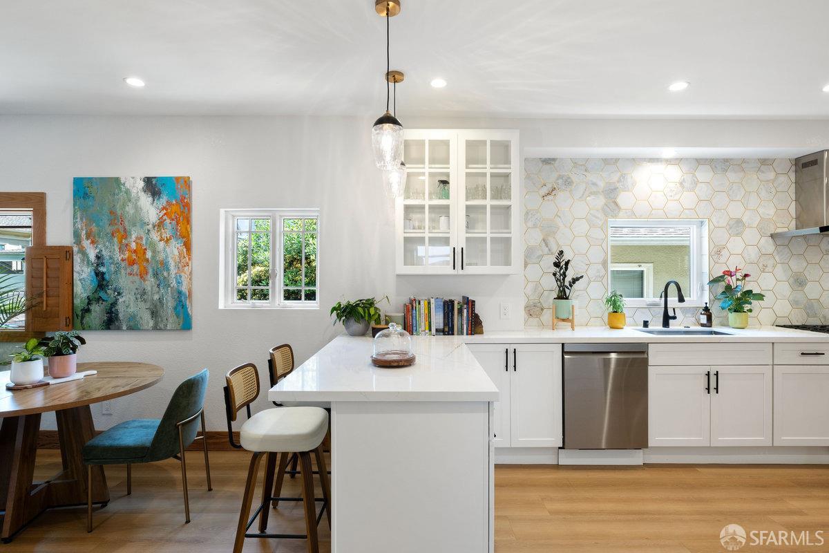 2445 Encinal Avenue Alameda, CA 94501 - Photo 8 of 78