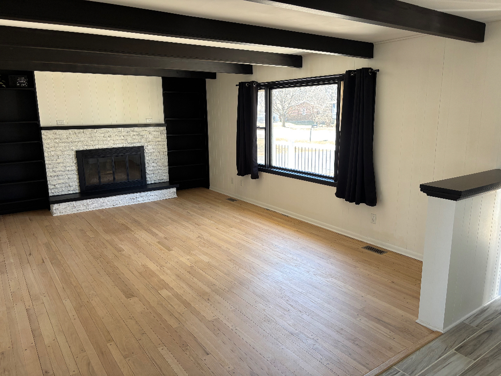 210 Roberts Road New Lenox, IL 60451 - Photo 3 of 16 Gallery Image 3