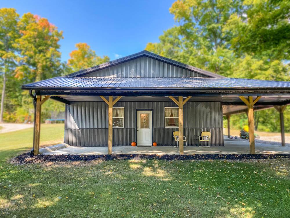 5400 Julian Road Southwest Amanda, OH 43102 - Photo 2 of 33 299DF1F8-CE1B-418F-A4E2-BDB19B98DE6A