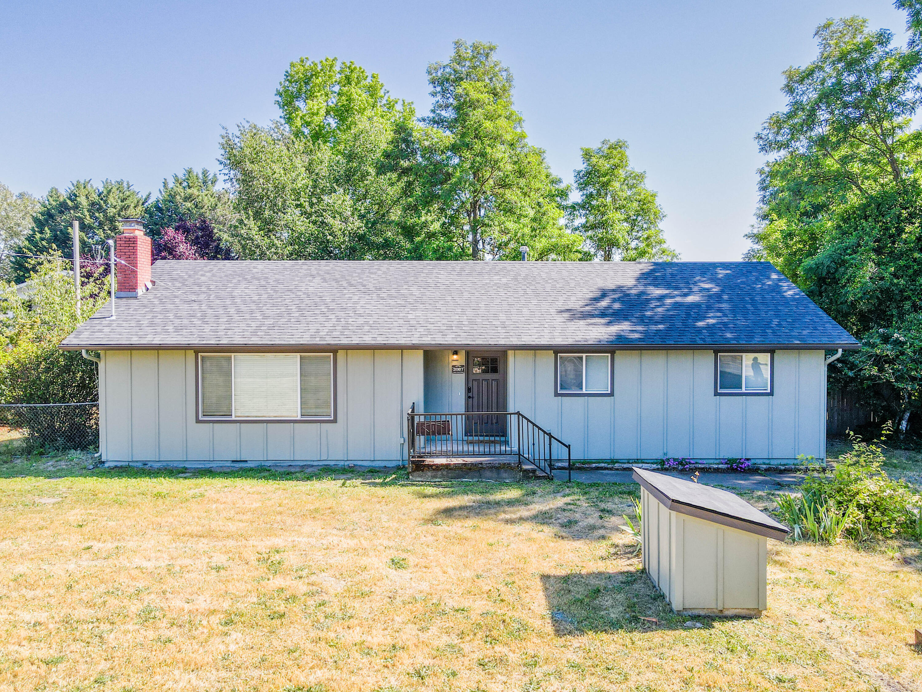 2087 Upper River Road Grants Pass, OR 97526 - Photo 2 of 47 1a