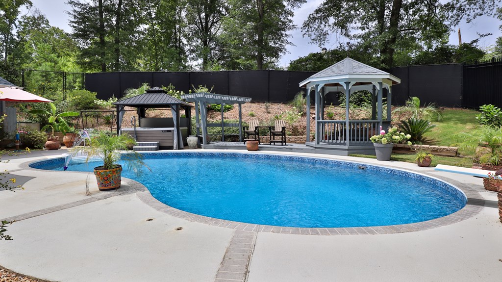 9506 Comanche Road Columbus, GA 31904 - Photo 4 of 49 Gallery Image 4