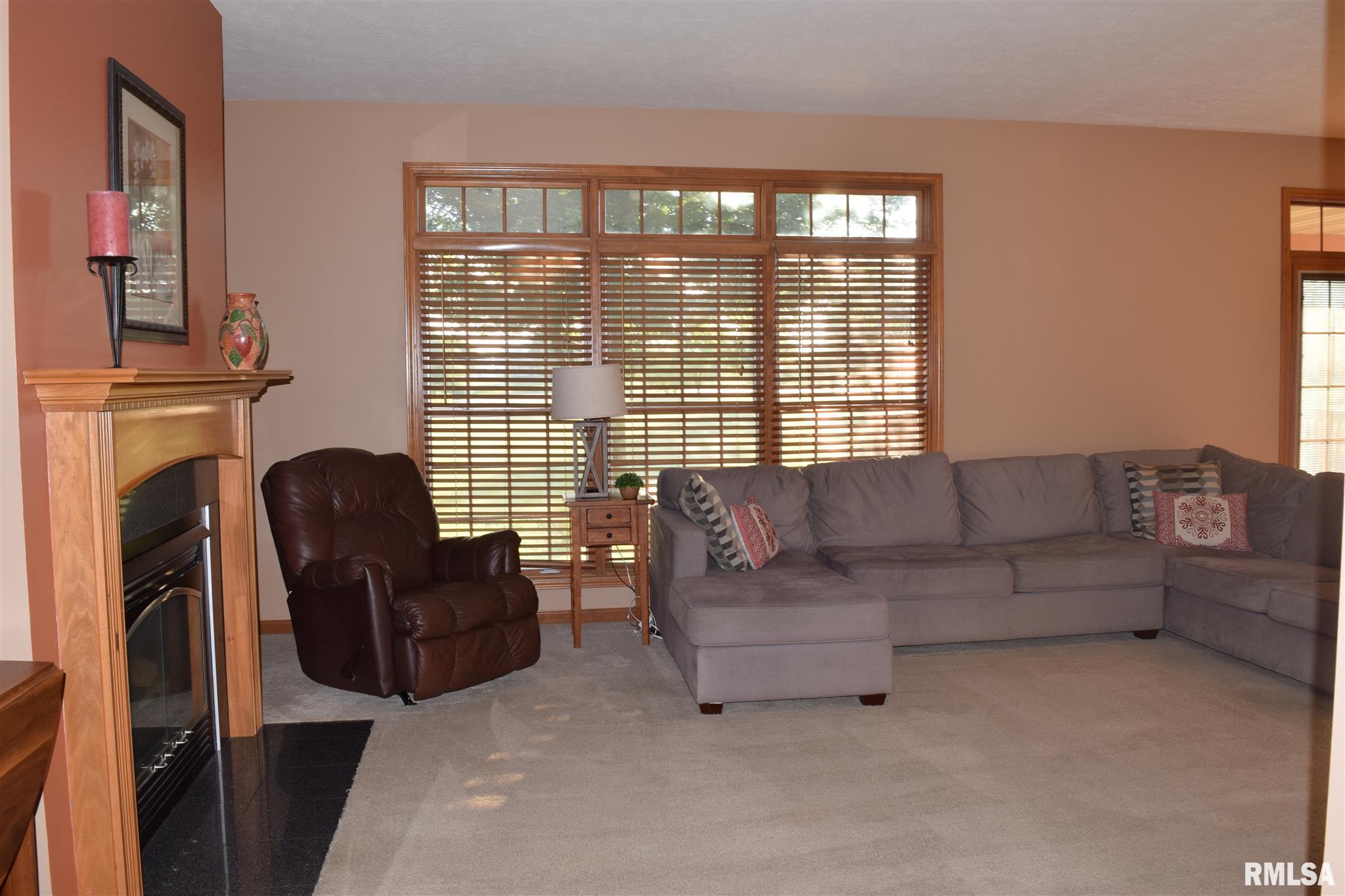 16 Drake Road Jacksonville, IL 62650 - Photo 13 of 49