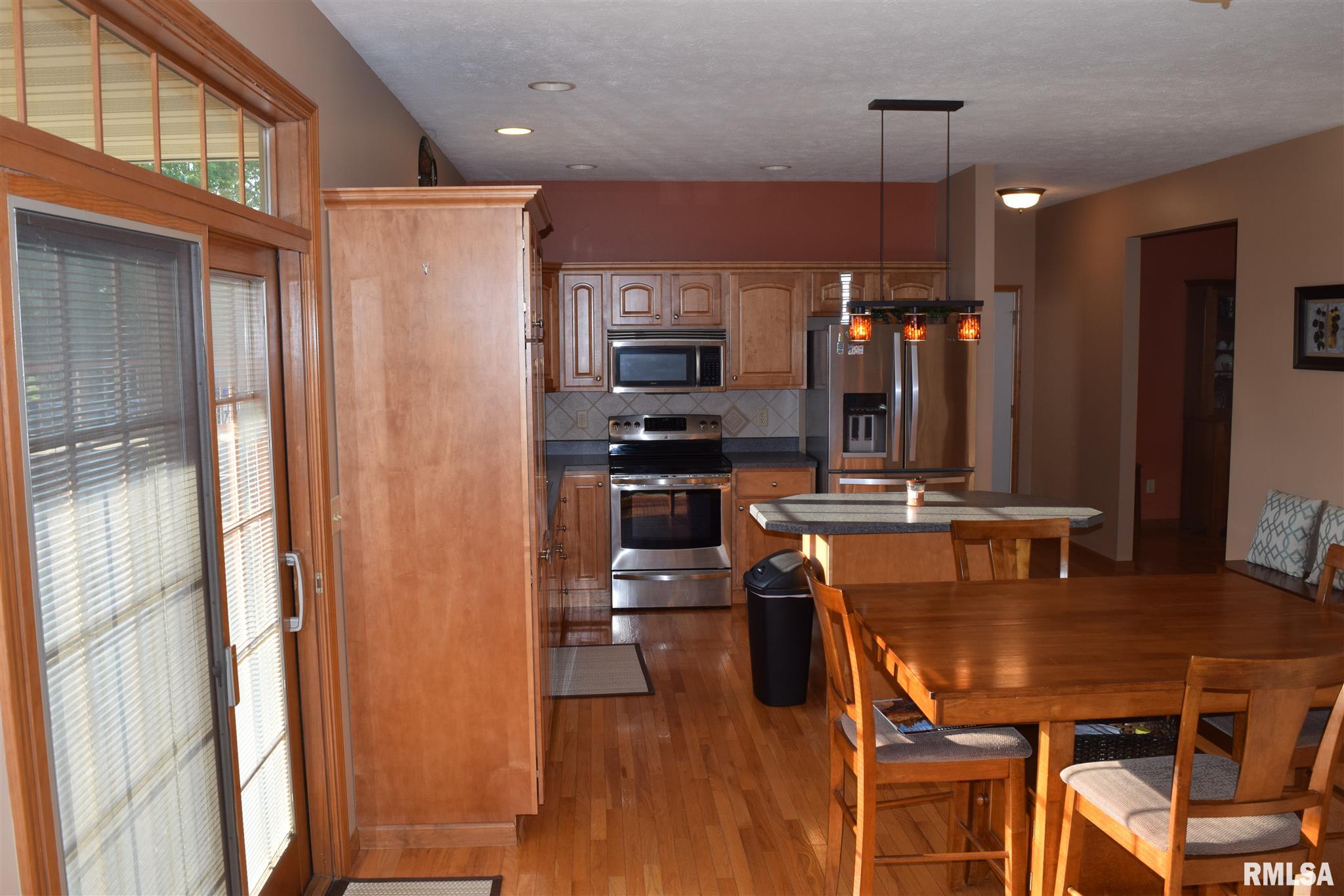16 Drake Road Jacksonville, IL 62650 - Photo 20 of 49
