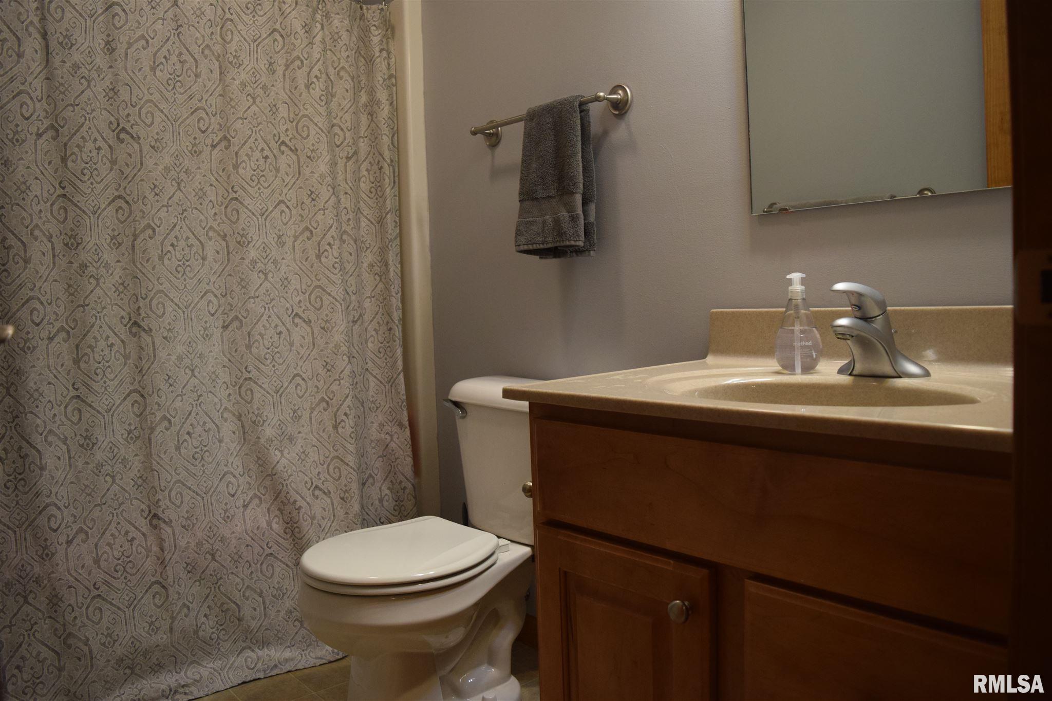 16 Drake Road Jacksonville, IL 62650 - Photo 35 of 49