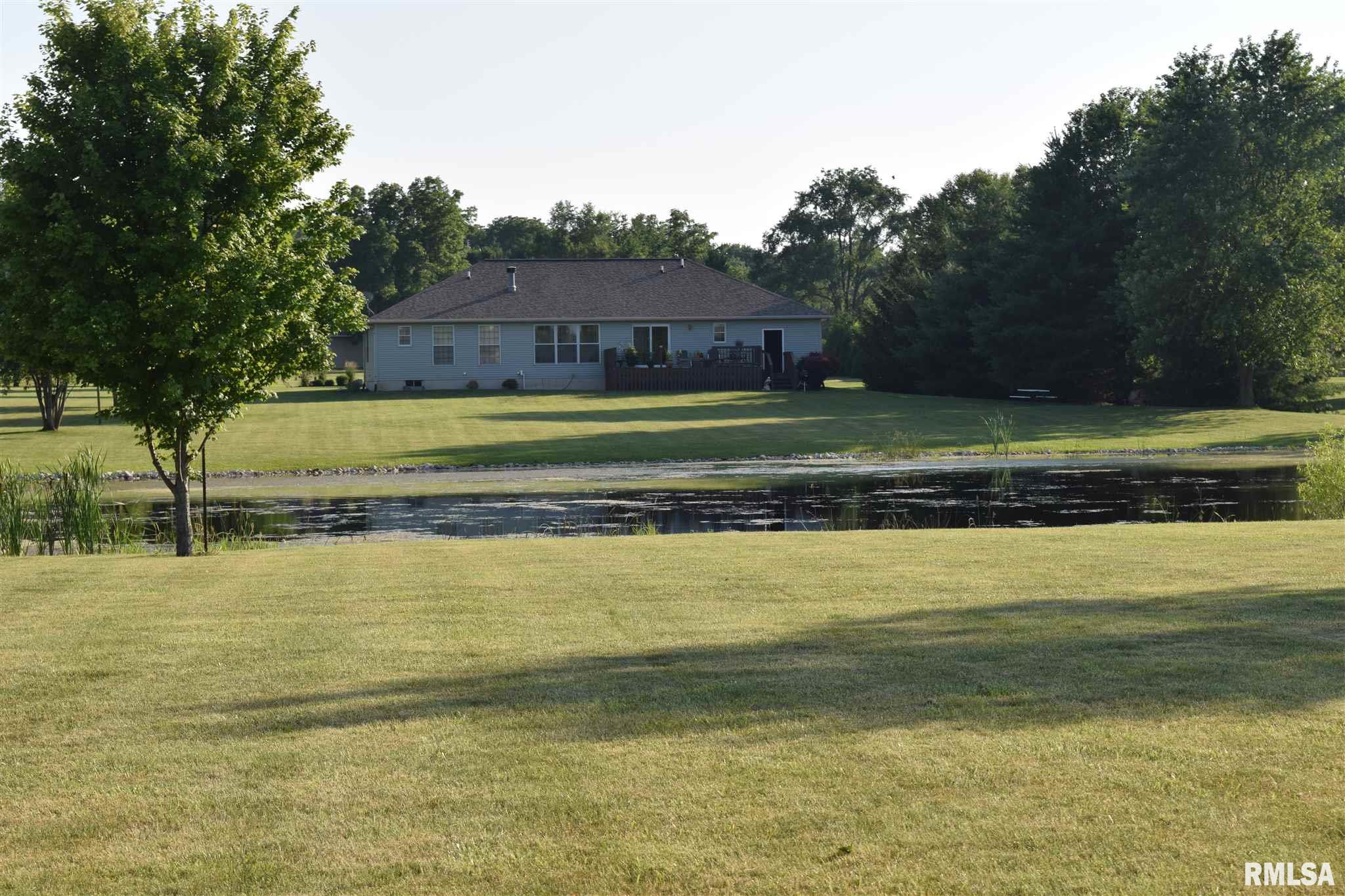 16 Drake Road Jacksonville, IL 62650 - Photo 5 of 49
