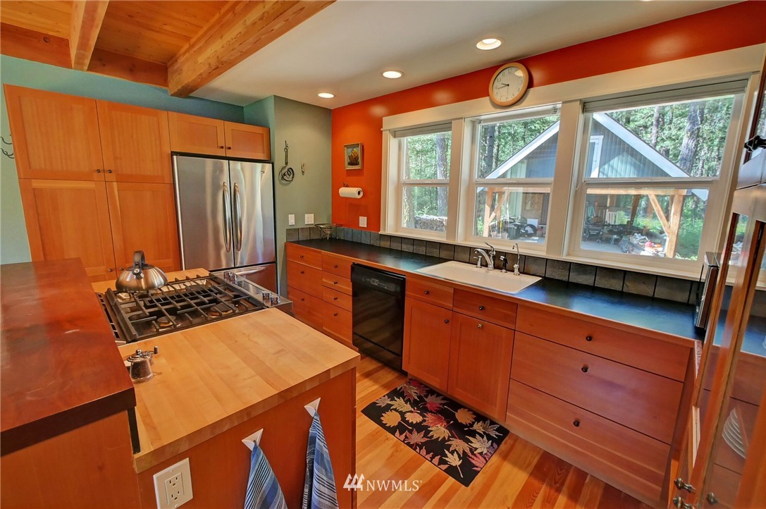 24 Deer Run Loop Road Winthrop, WA 98862 - Photo 12 of 25 Gallery Image 12