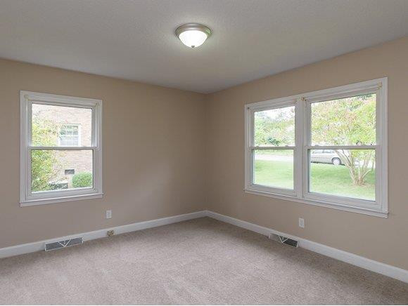 2010 Huntington Road Burlington, NC 27215 - Photo 9 of 19 Gallery Image 9