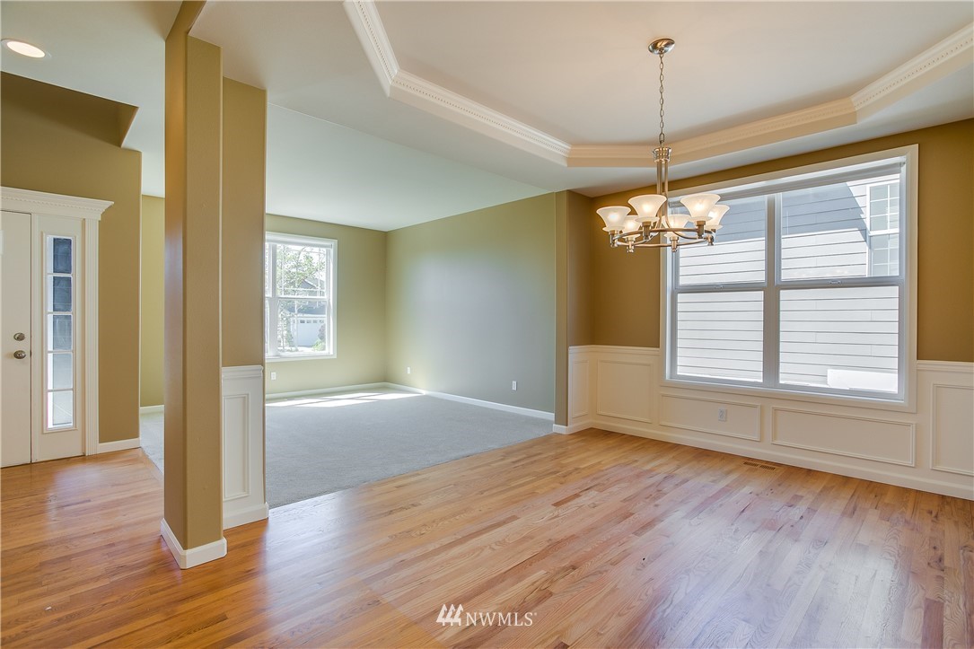 406 Orcas Place Northeast Renton, WA 98059 - Photo 7 of 23