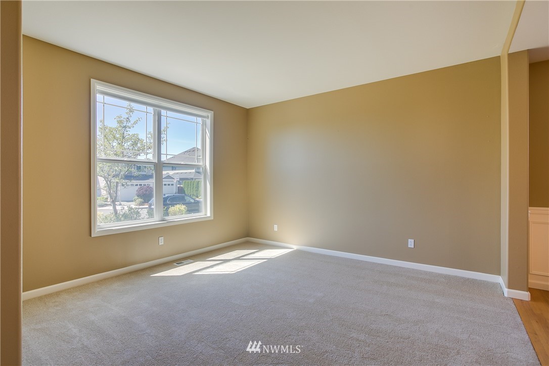 406 Orcas Place Northeast Renton, WA 98059 - Photo 8 of 23