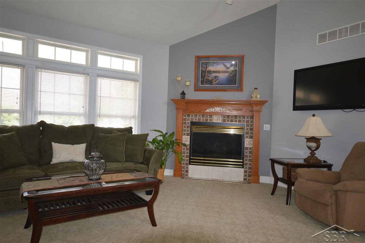 10372 Dice Road Freeland, MI 48623 - Photo 9 of 47