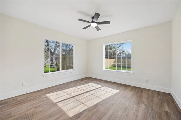 $379,000 | 1337 South Circle Street, Sealy, TX 77474