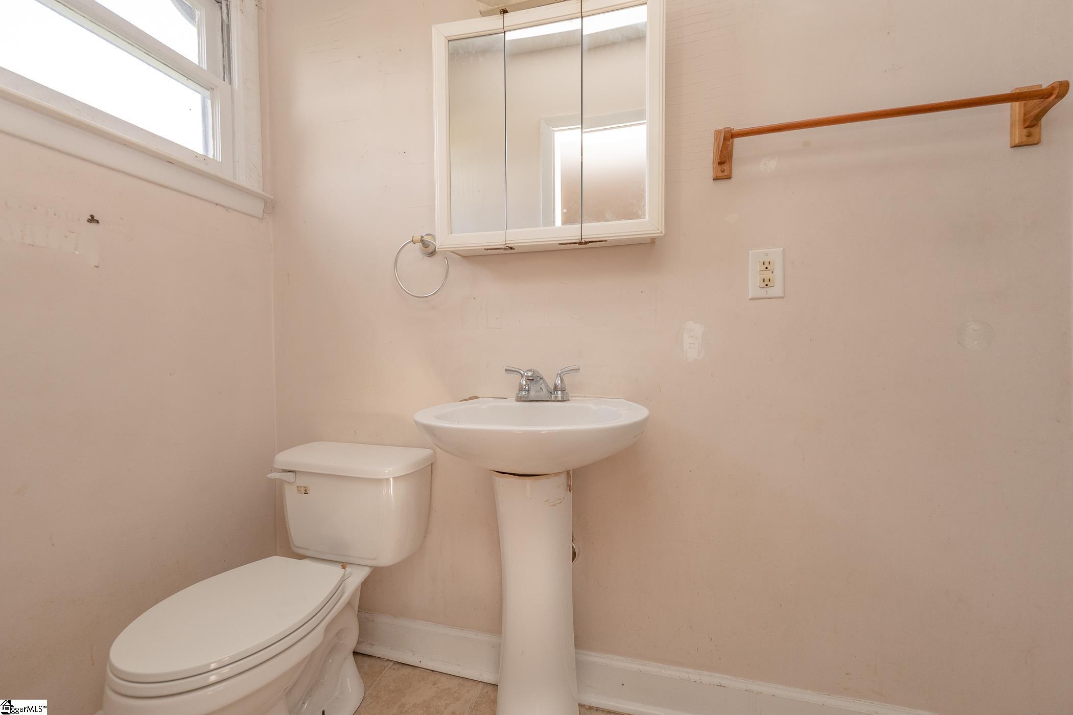 1409 West Parker Road Greenville, SC 29617 - Photo 19 of 29