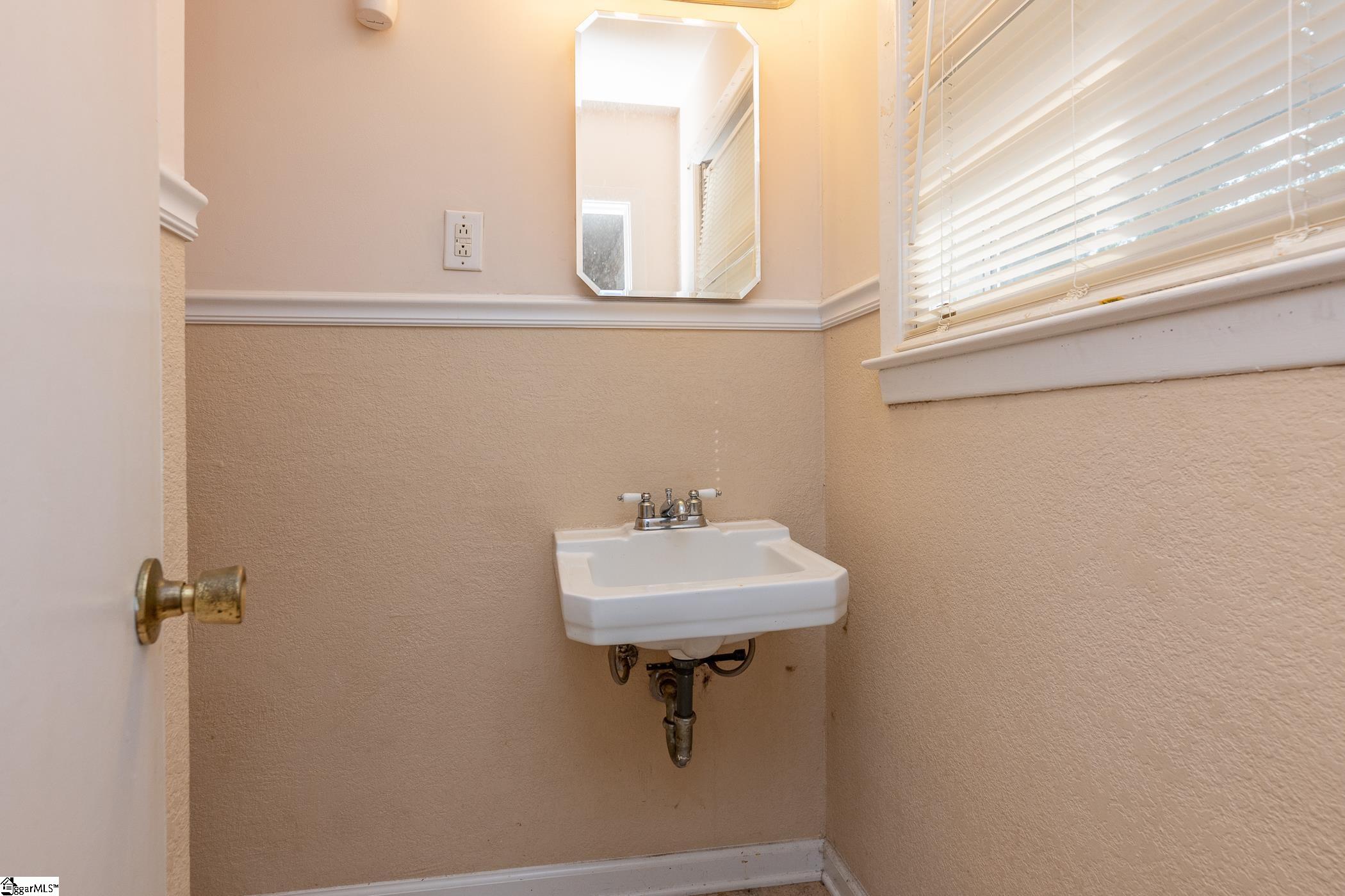 1409 West Parker Road Greenville, SC 29617 - Photo 25 of 29
