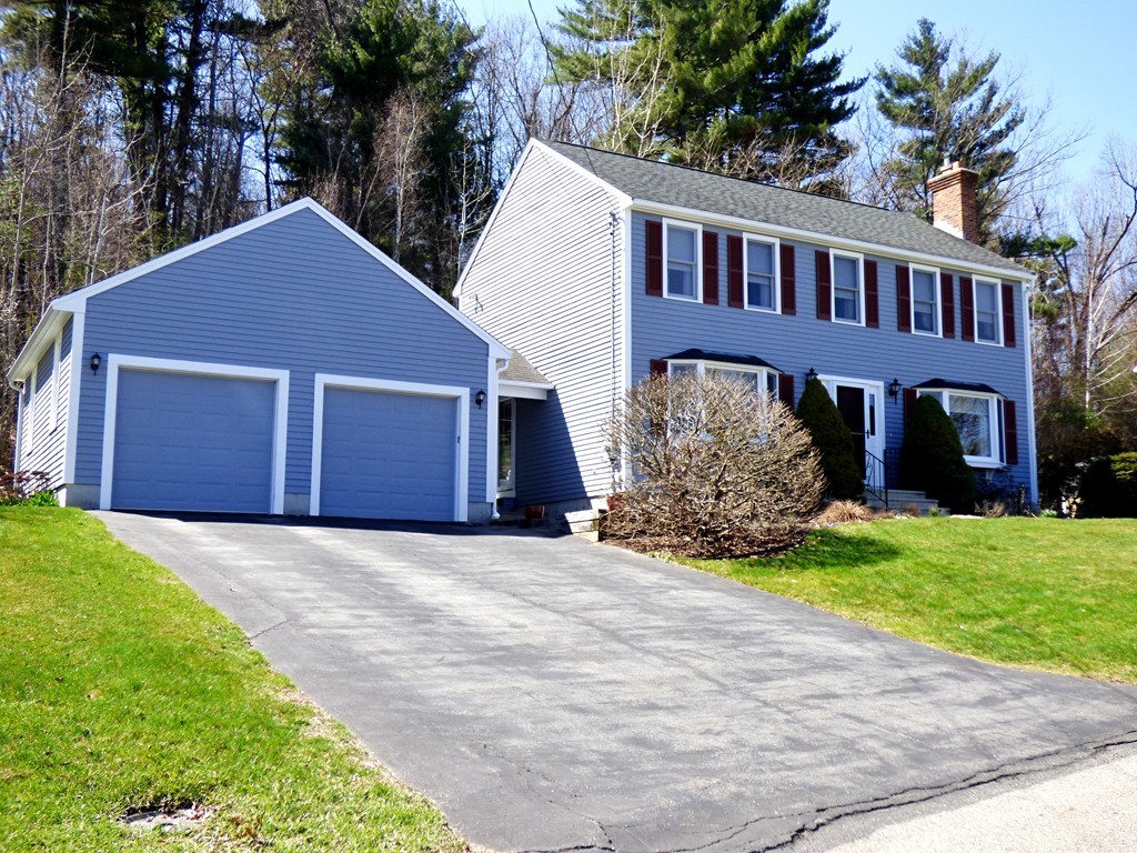 44 Indian Ridge Road Leominster, MA 01453 - Photo 2 of 30 Gallery Image 2