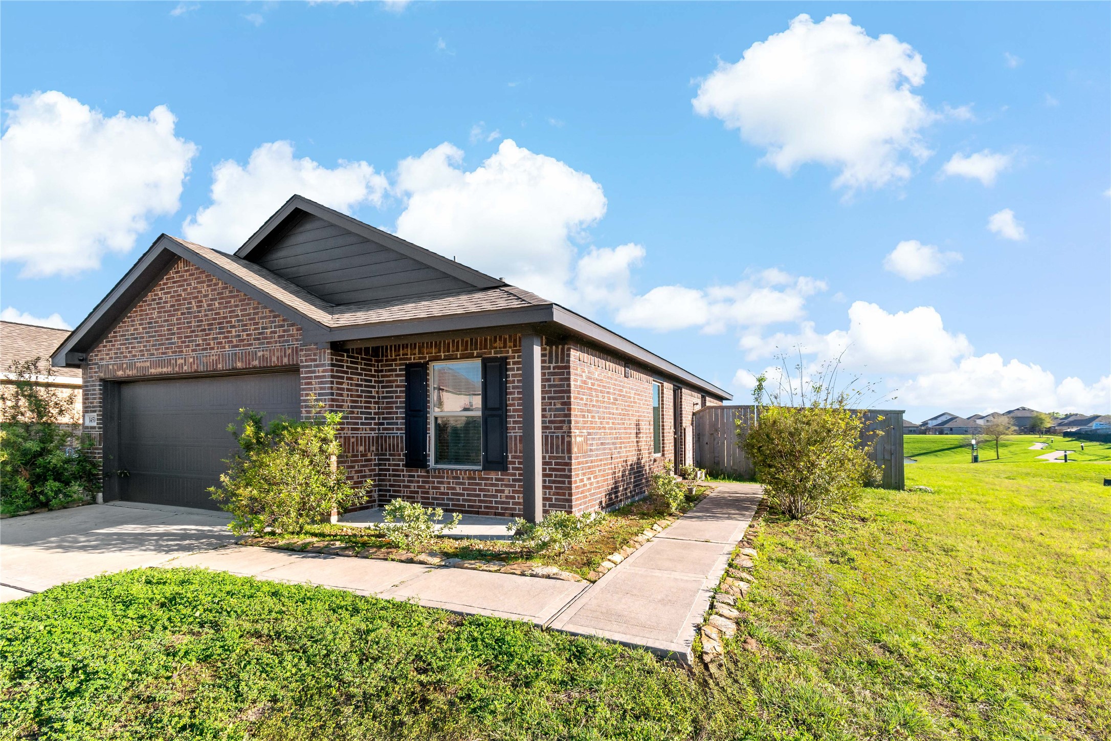 14510 Boyton Holw Trace Rosharon, TX 77583 - Photo 2 of 30