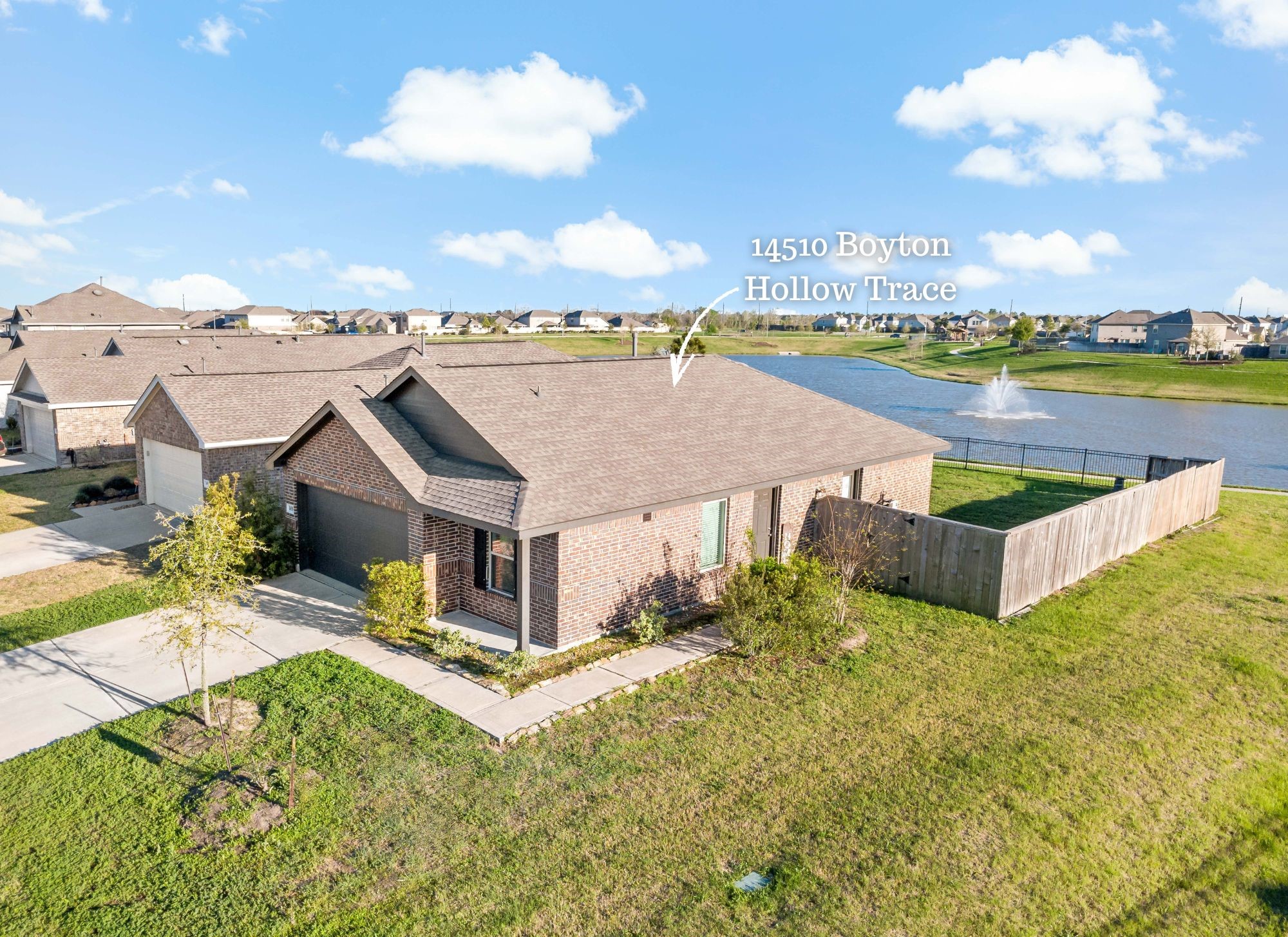 14510 Boyton Holw Trace Rosharon, TX 77583 - Photo 4 of 30