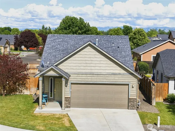 $399,000 | 1361 Southwest Greeley Street, College Place, WA 99324
