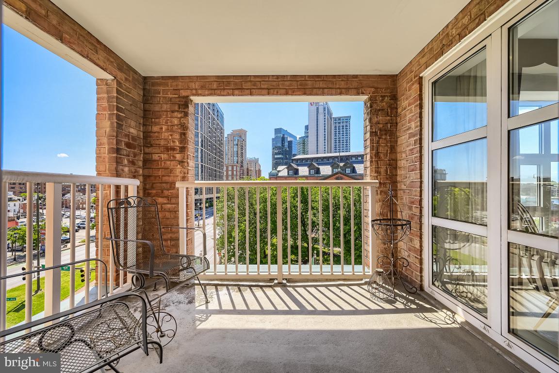 250 President Street, Unit 211 Baltimore, MD 21202 - Photo 21 of 63