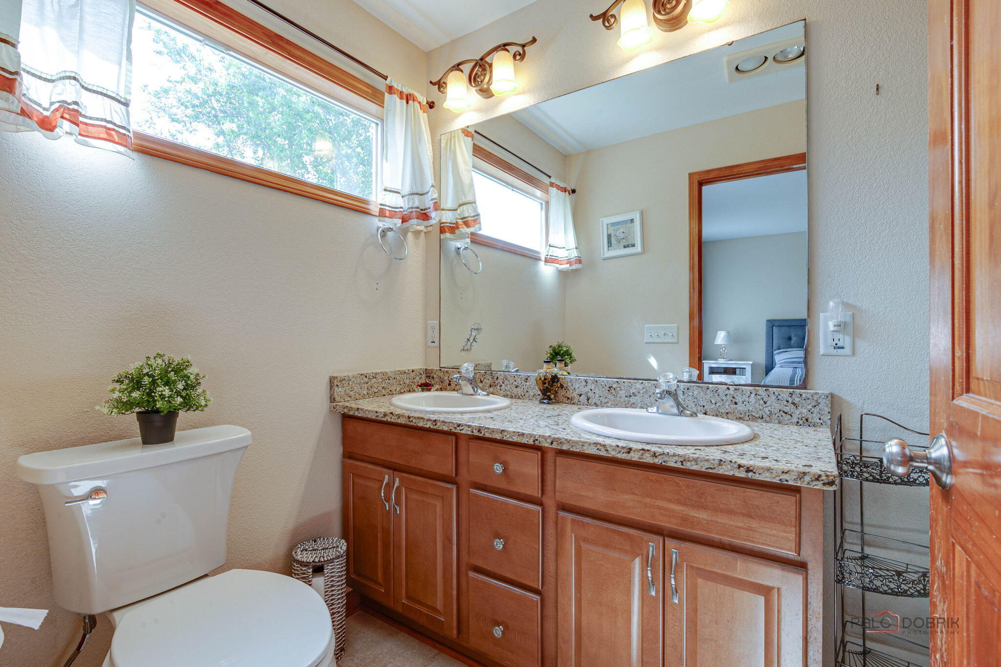10059 Sheridan Road Pleasant Prairie, WI 53158 - Photo 22 of 35 Primary Bathroom