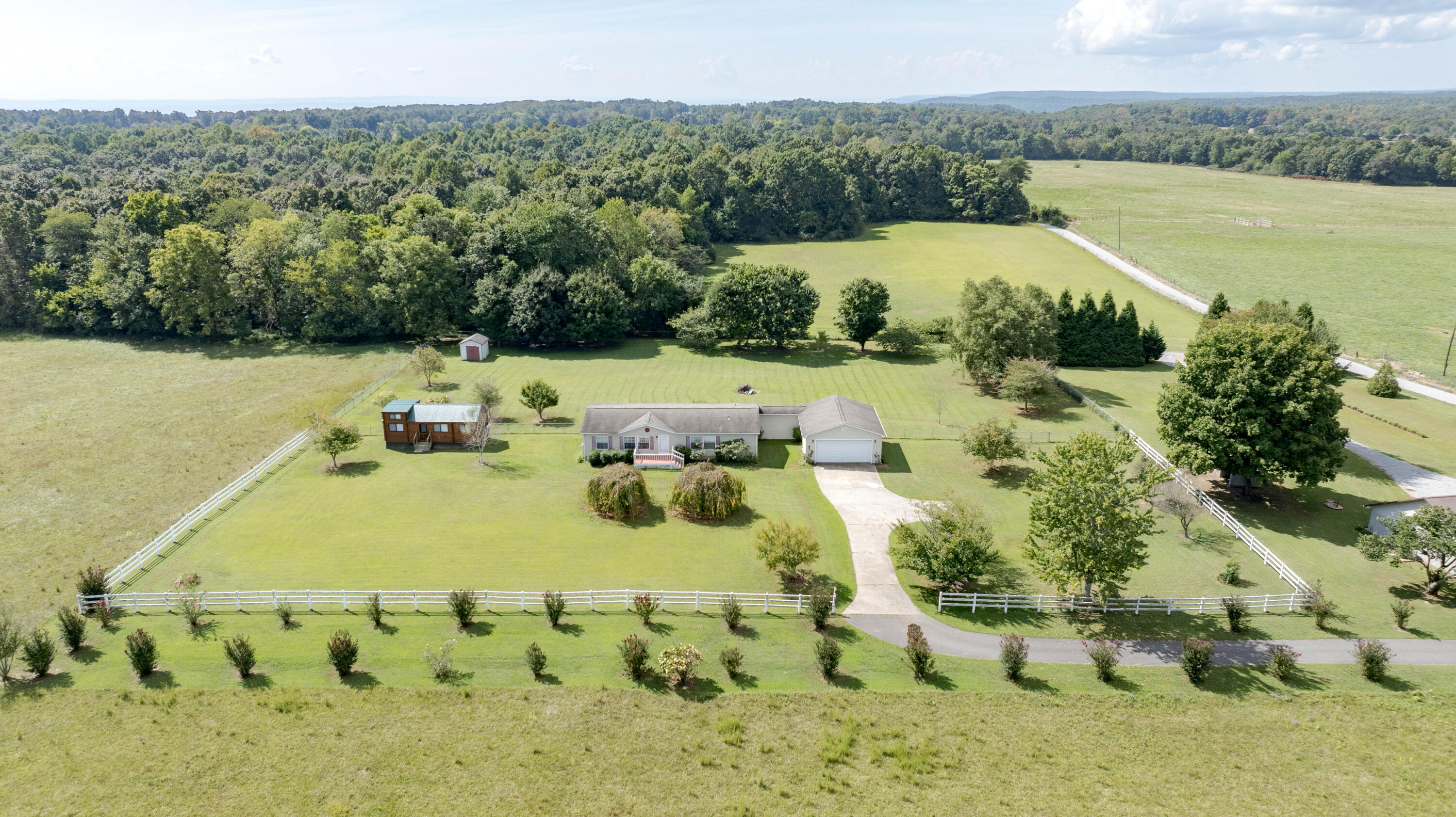 685 Rigsby Road Dayton, TN 37321 - Photo 1 of 53 Front of home