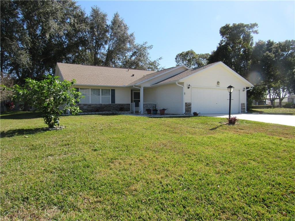 26840 Racquet Circle Leesburg, FL 34748 - Photo 1 of 1 Front exterior