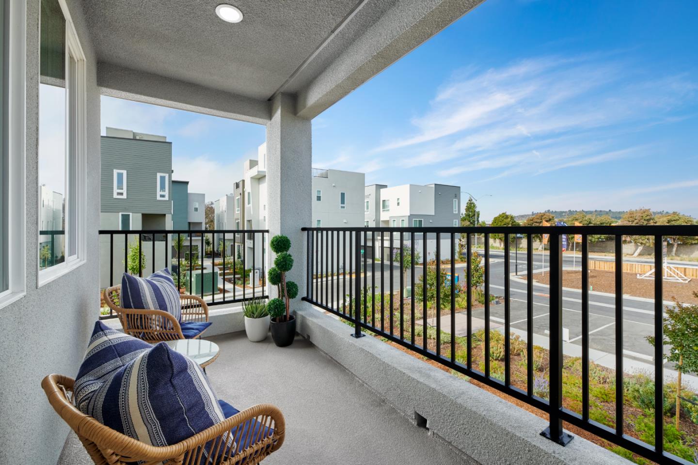1552 Harbor Lights Road Richmond, CA 94804 - Photo 7 of 11 Gallery Image 7