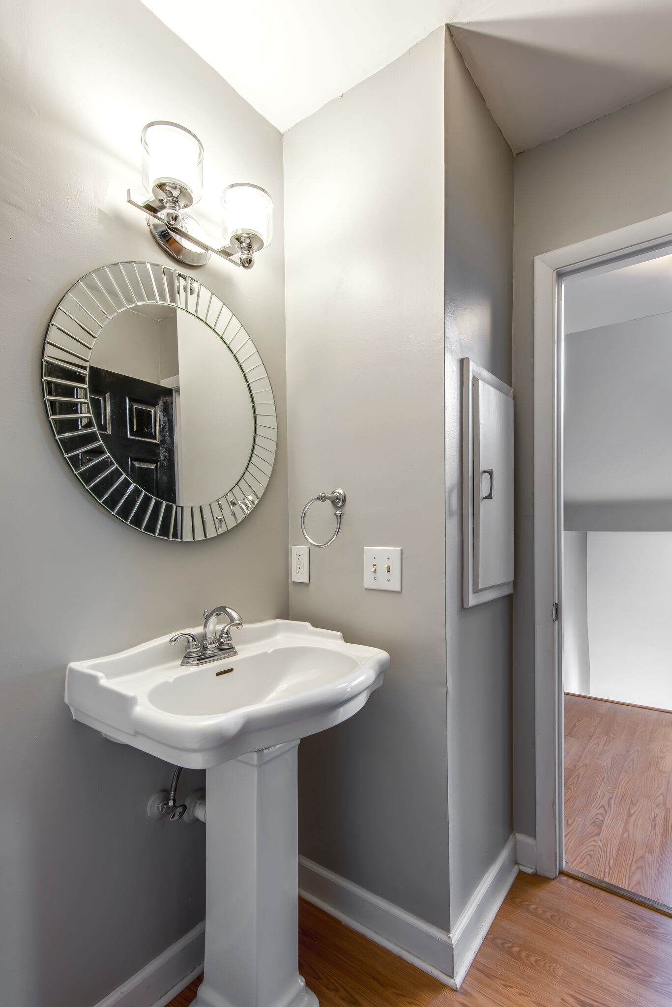 112 Summit Ridge Court Nashville, TN 37215 - Photo 7 of 29 Gallery Image 7