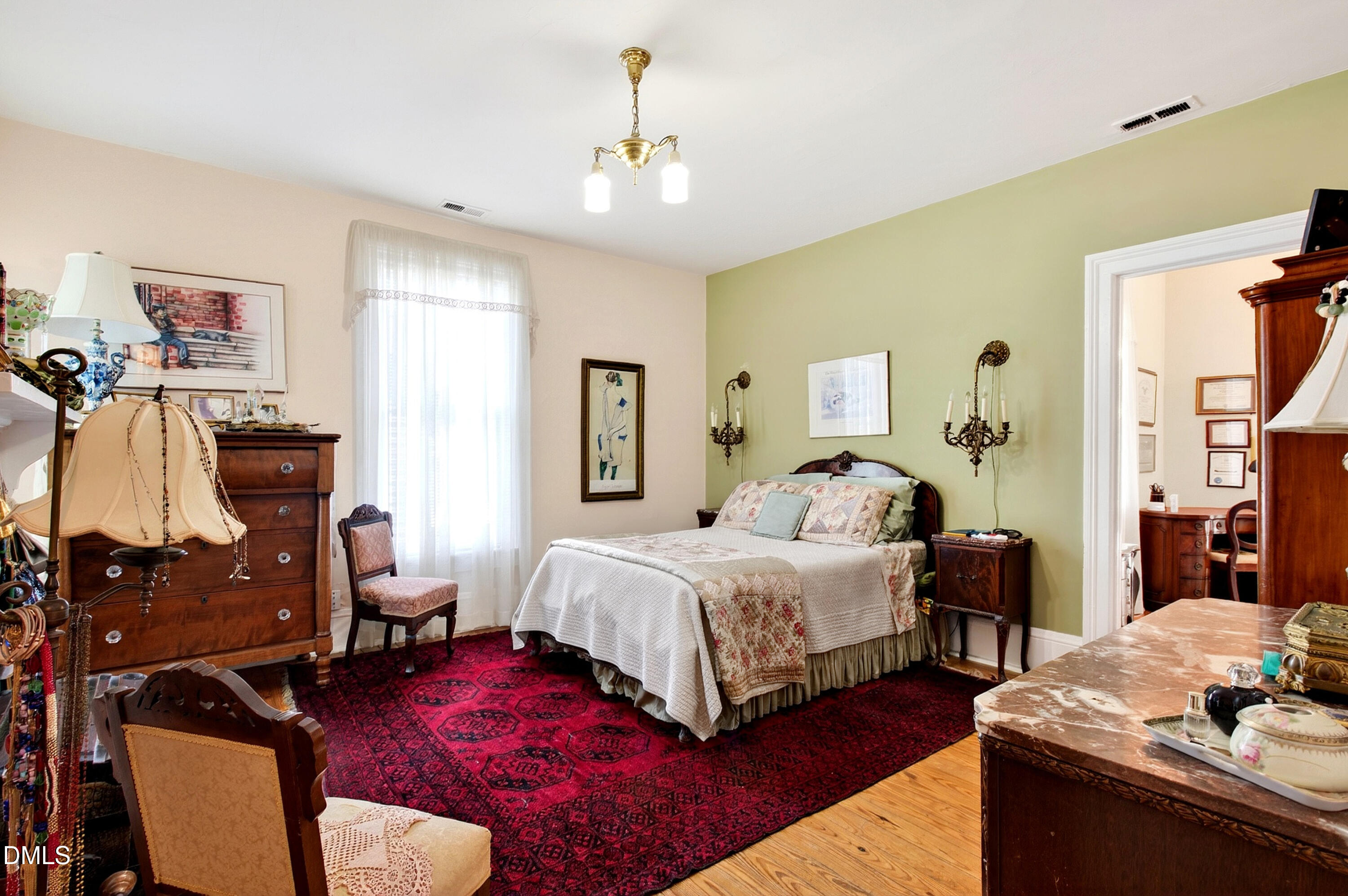124 North Bloodworth Street Raleigh, NC 27601 - Photo 23 of 61