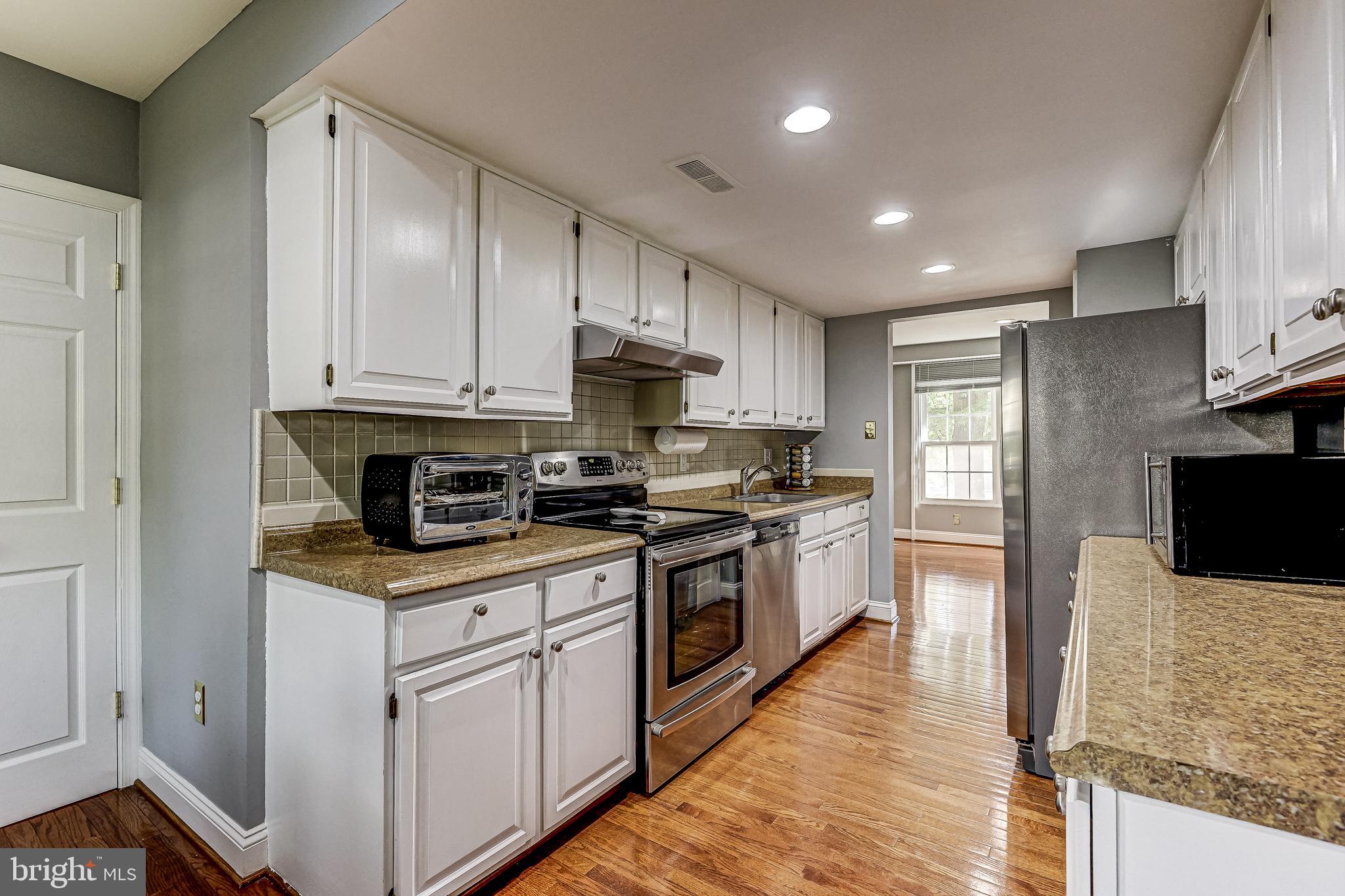 3712 Gawayne Terrace, Unit 33 Silver Spring, MD 20906 - Photo 4 of 35