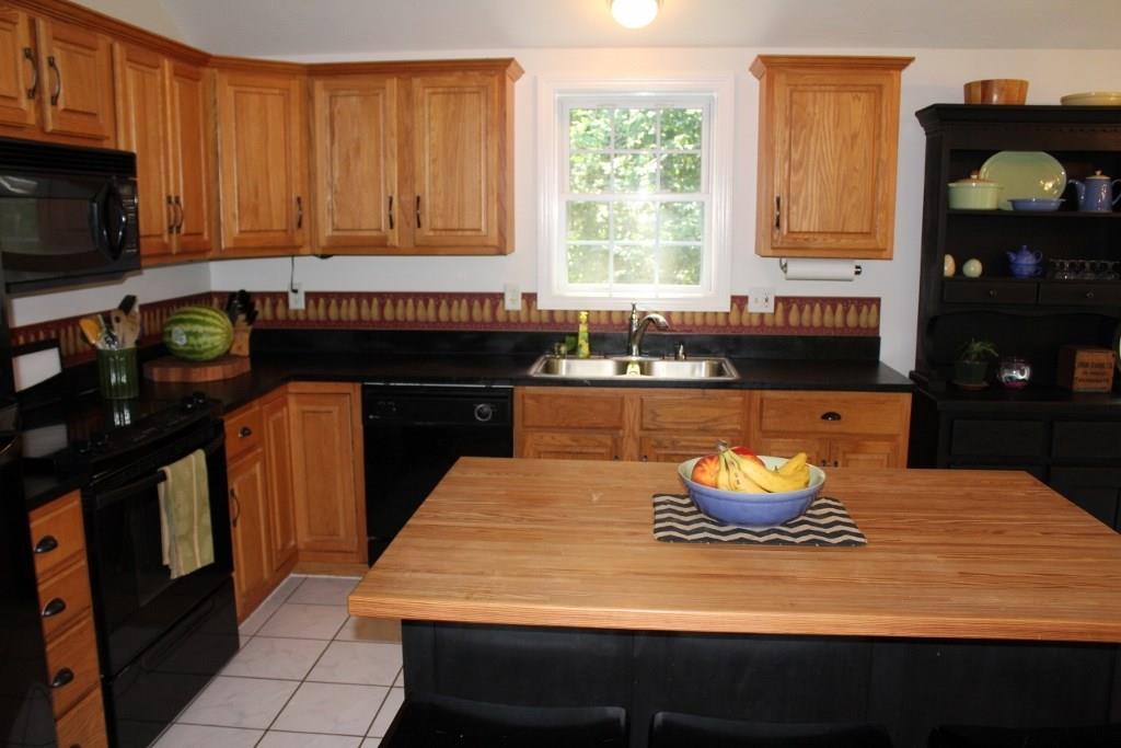 678 Lower Road Hardwick, MA 01031 - Photo 8 of 26