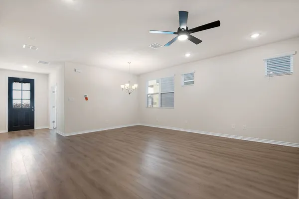 $2,200 | 108 Woodrow Lane, Liberty Hill, TX 78642