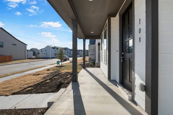 $2,200 | 108 Woodrow Lane, Liberty Hill, TX 78642