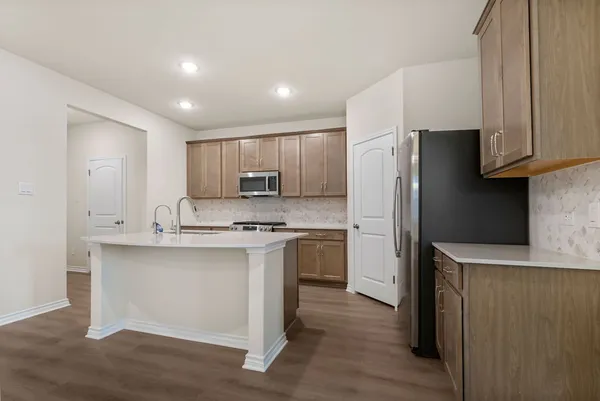 $2,200 | 108 Woodrow Lane, Liberty Hill, TX 78642