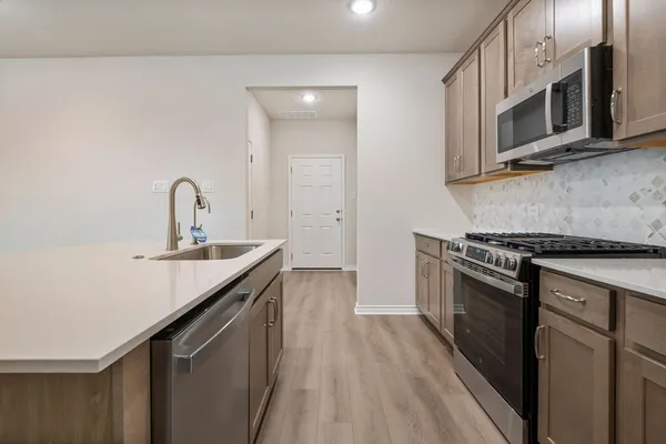 $2,200 | 108 Woodrow Lane, Liberty Hill, TX 78642