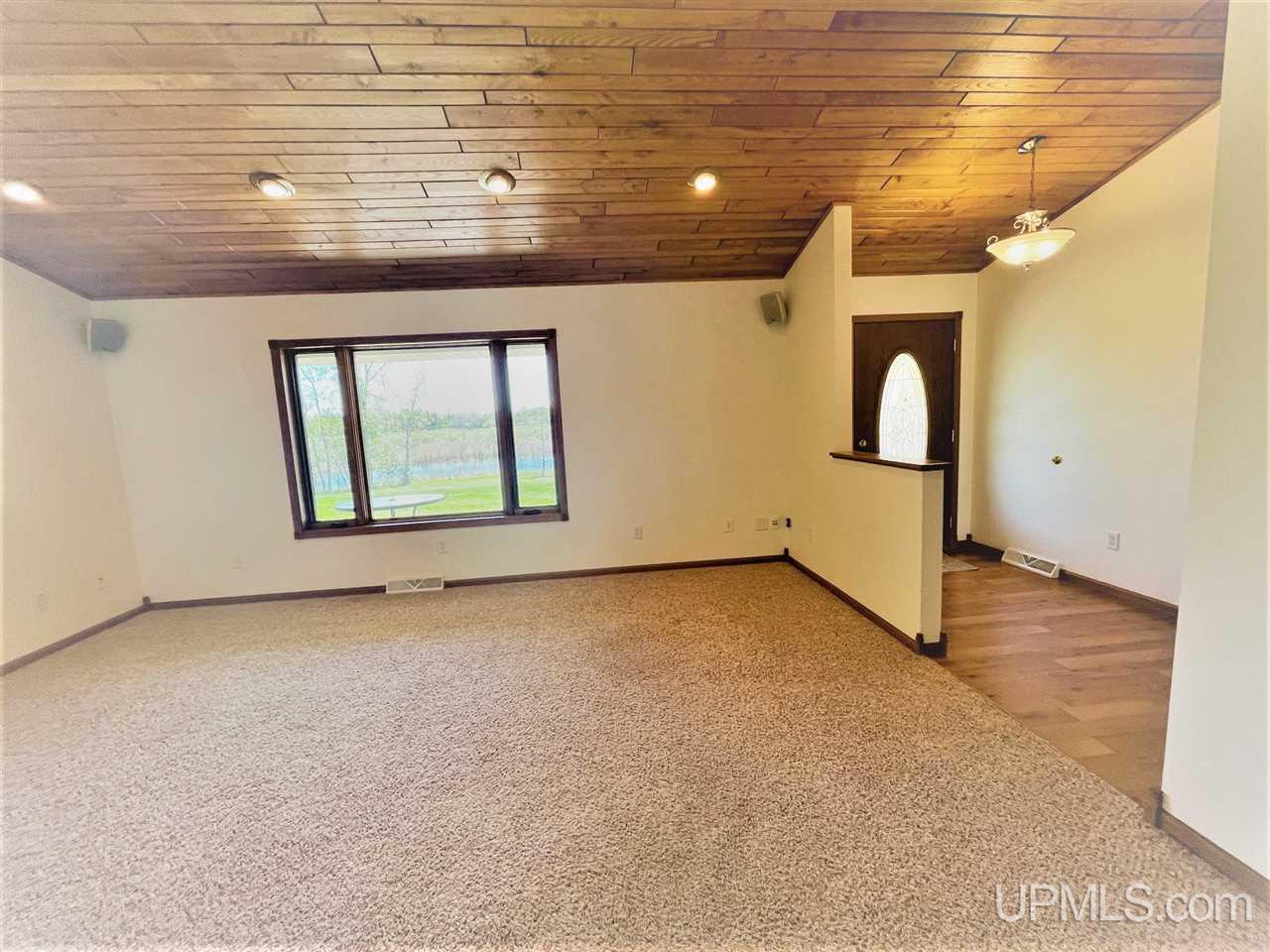 N637 Co Road Menominee, MI 49858 - Photo 12 of 42