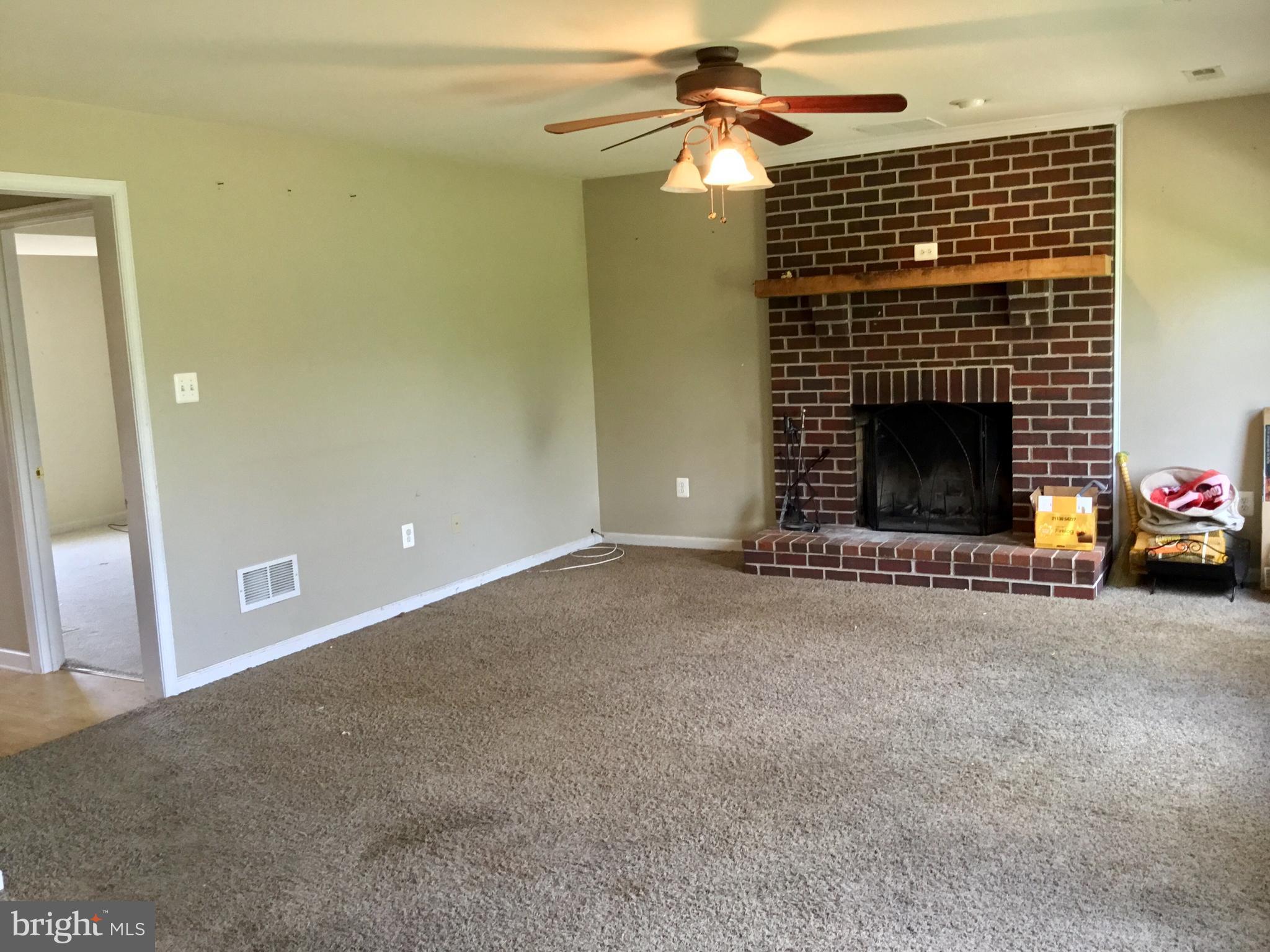 12750 Bunker Hill Road Union Bridge, MD 21791 - Photo 14 of 30 Family Room