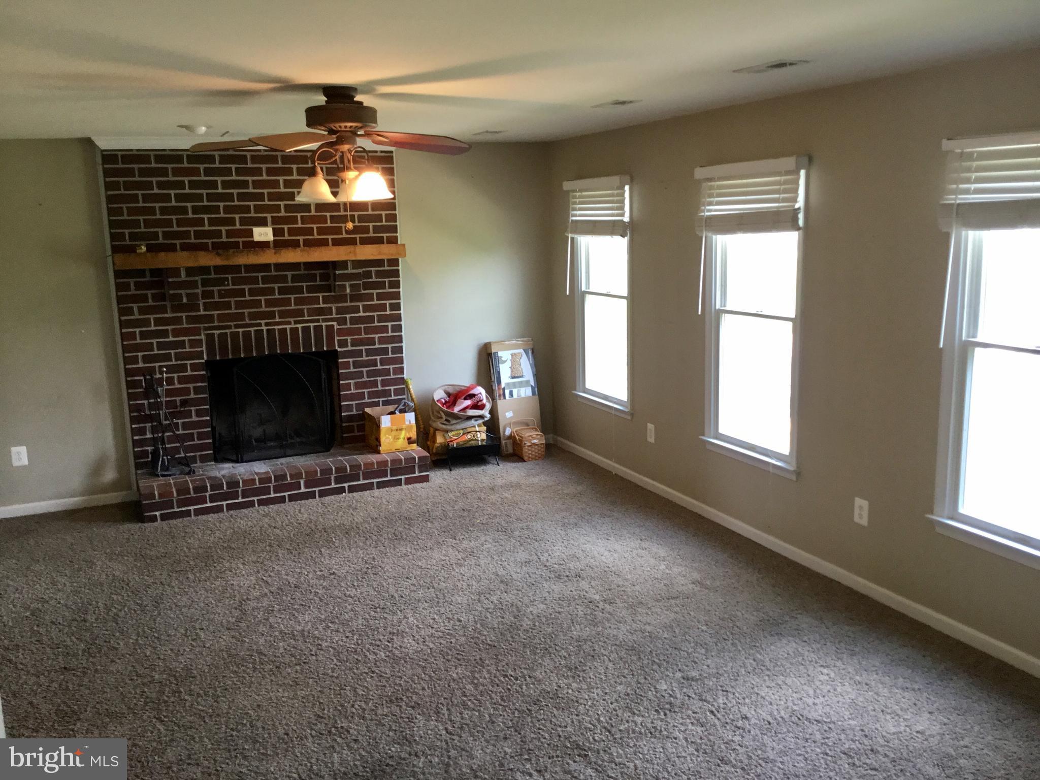 12750 Bunker Hill Road Union Bridge, MD 21791 - Photo 15 of 30 Family Room
