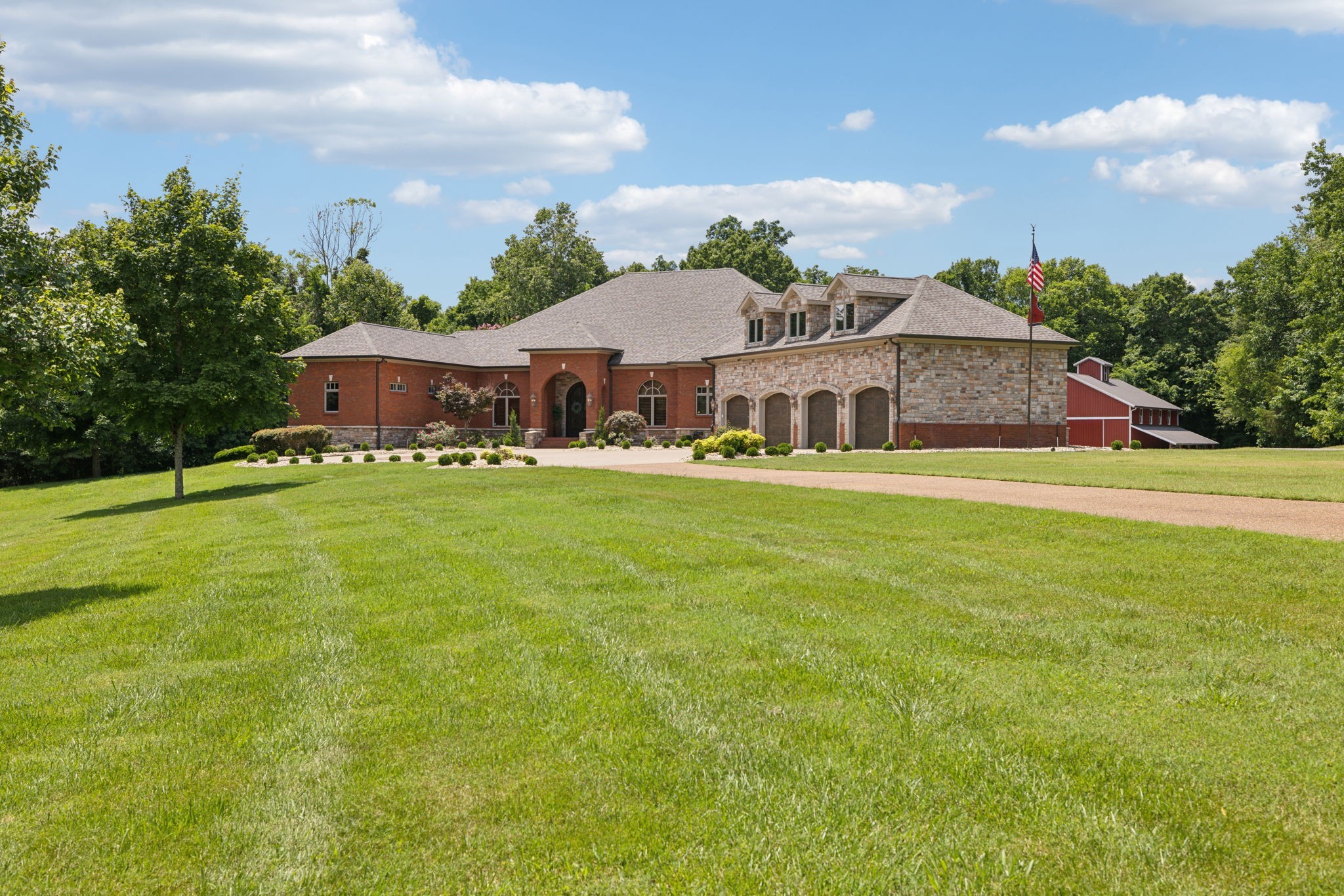 2526 Bearden Road Clarksville, TN 37043 - Photo 4 of 70