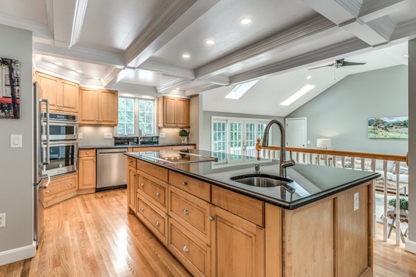 5 Cider Mill Road Lynnfield, MA 01940 - Photo 9 of 28 Gallery Image 9