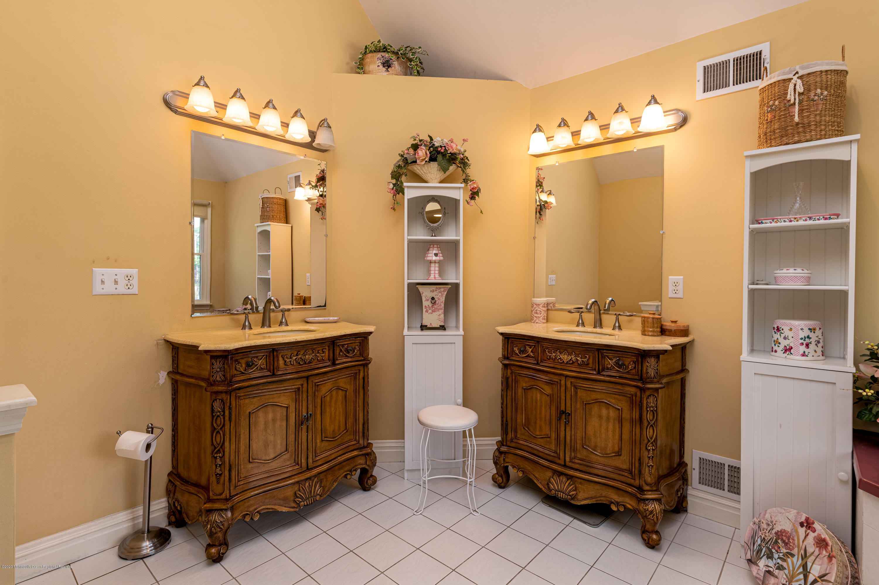 132 Conover Road Morganville, NJ 07751 - Photo 23 of 47 132 Conover Rd-27