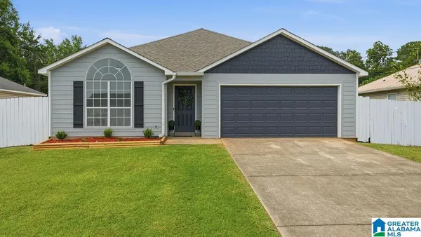 $239,900 | 98 Dexter Avenue, Hueytown, AL 35023