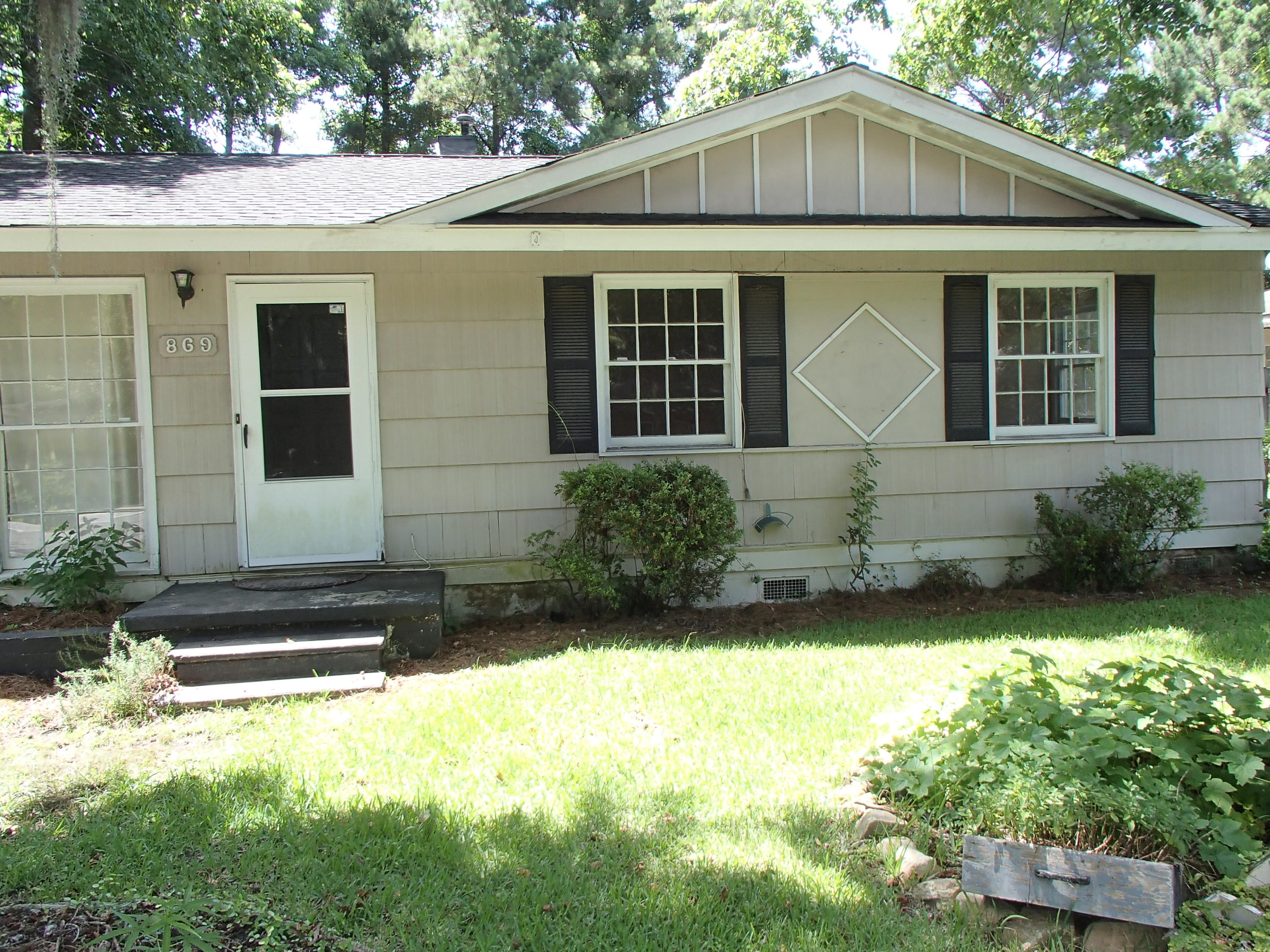 869 Savage Road Charleston, SC 29414 - Photo 2 of 23 P1010077