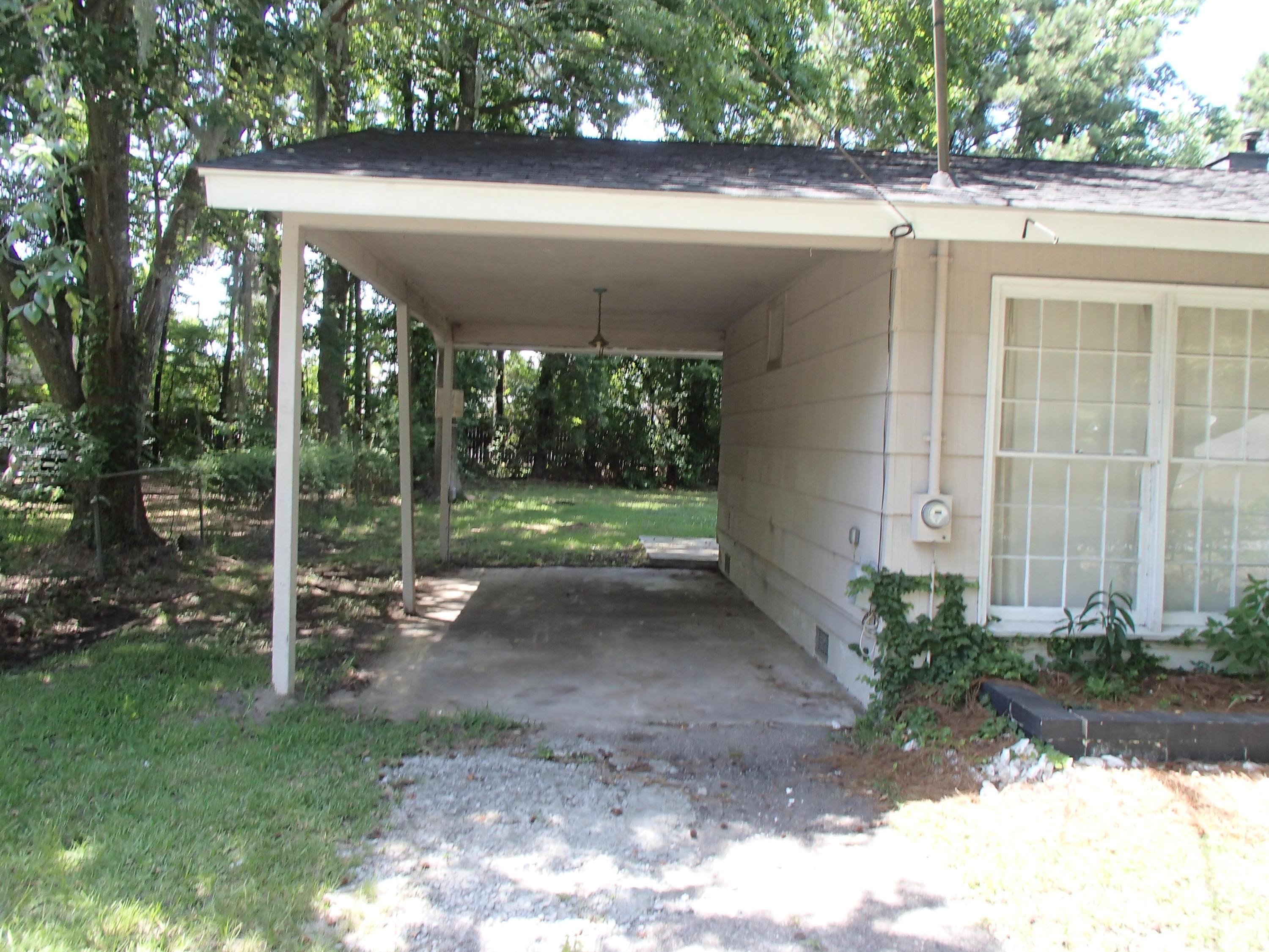 869 Savage Road Charleston, SC 29414 - Photo 4 of 23 P1010056 (1)