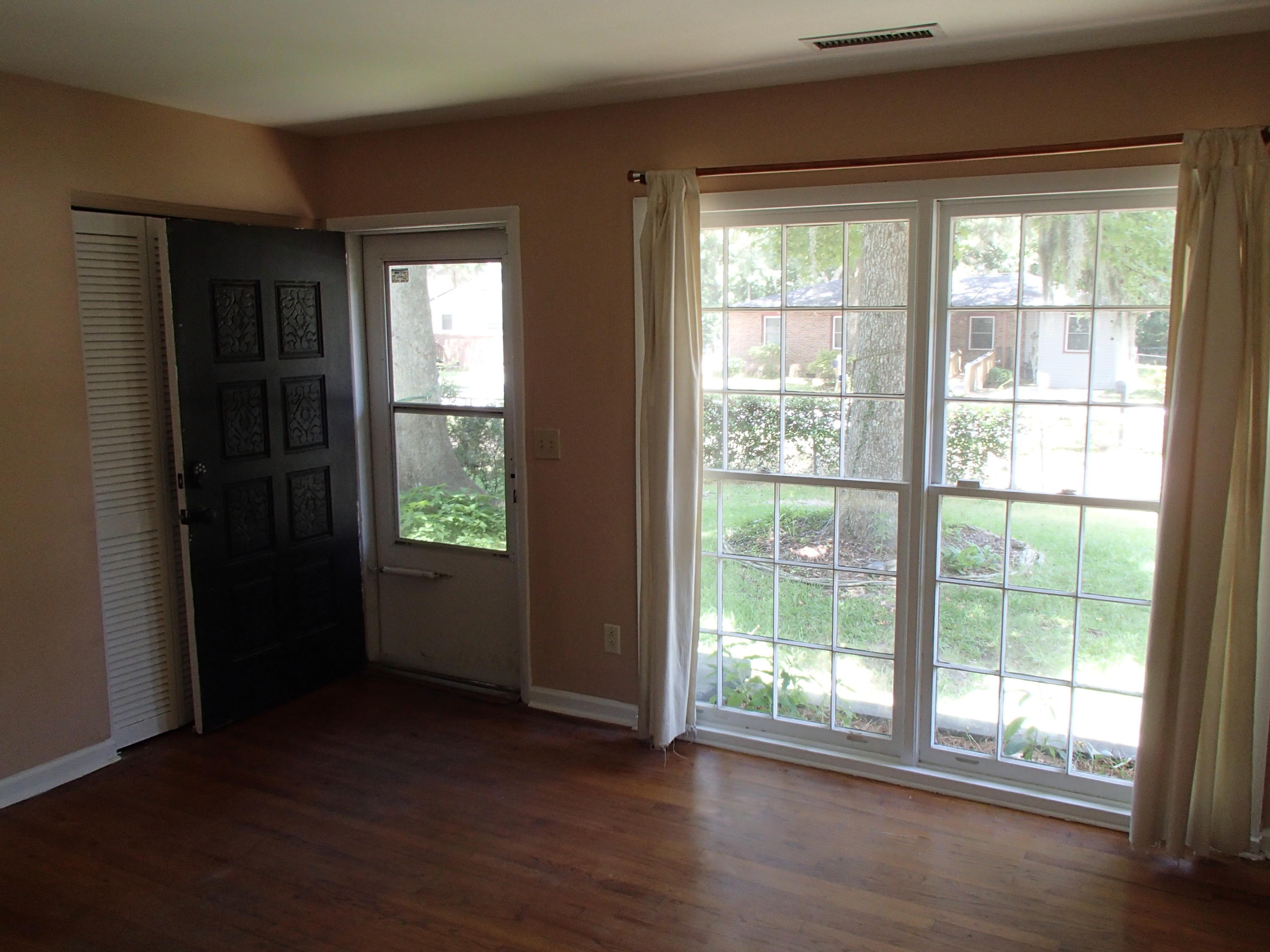 869 Savage Road Charleston, SC 29414 - Photo 9 of 23 P1010061