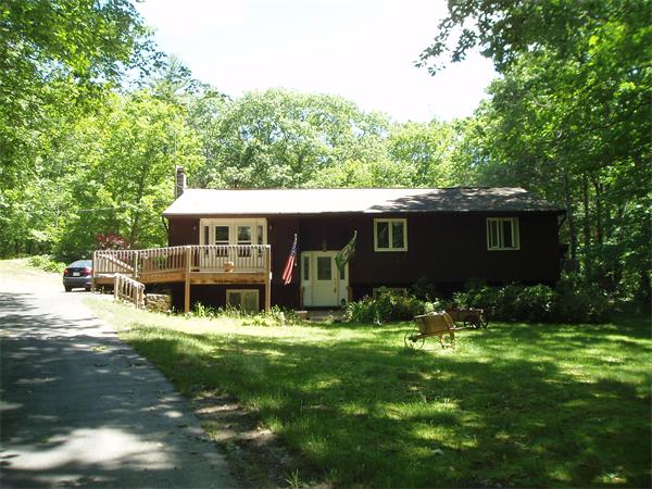 27 Conlin Road Oxford, MA 01540 - Photo 1 of 27 Gallery Image 1